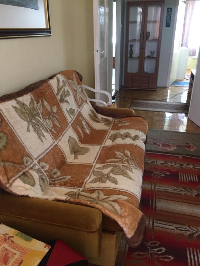 Marika Apartman Hajdúszoboszló Buitenkant foto